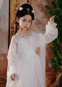 蒋昕言